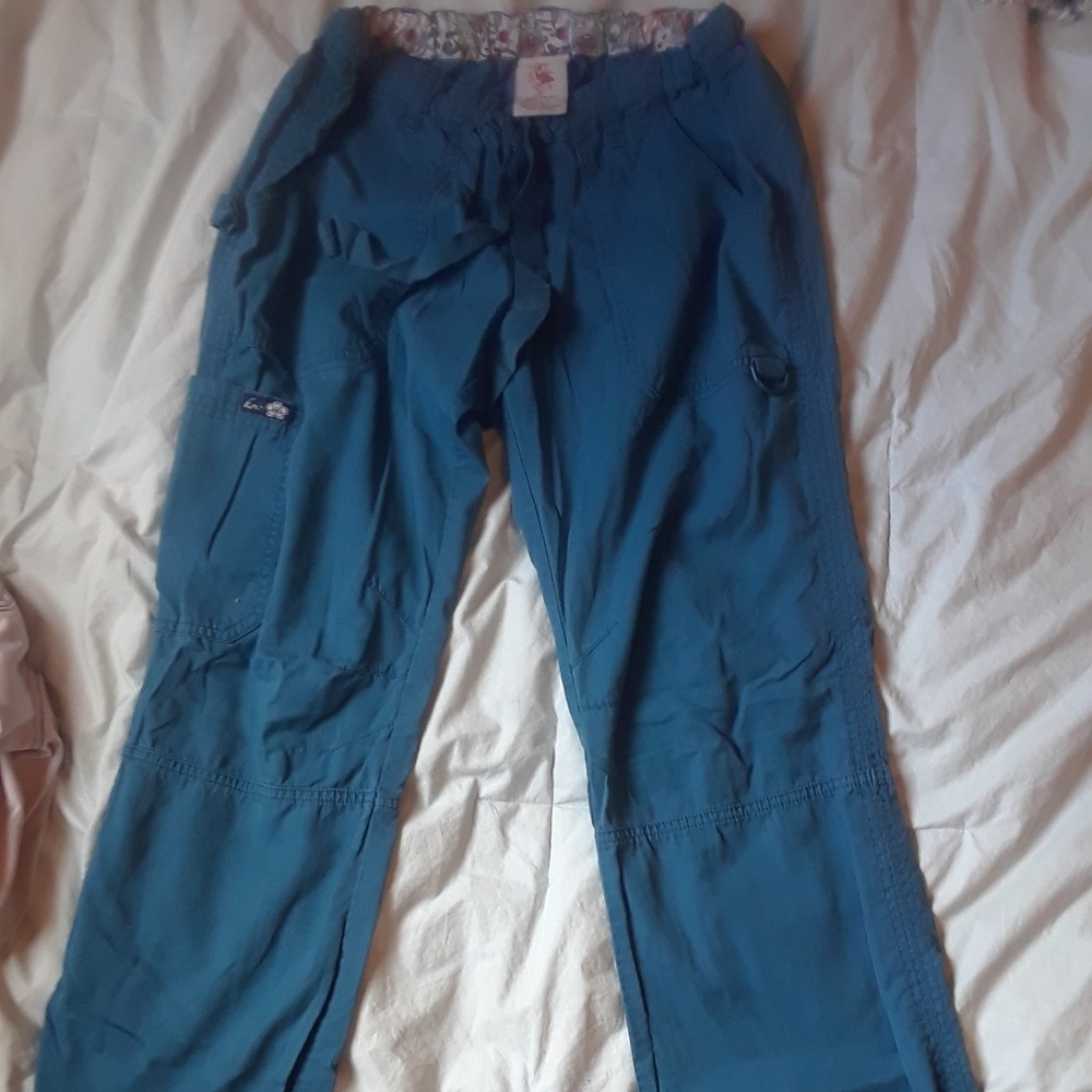Koi scrub bottoms